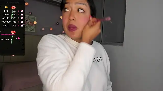 Snapshot of ema_saenz chatting on February 2025 10:55:01 PM ema saenz online show from February 2025 10:55:01 PM