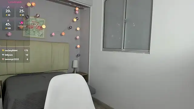 Snapshot of ema_saenz chatting on February 2025 10:42:02 PM ema saenz online show from February 2025 10:42:02 PM