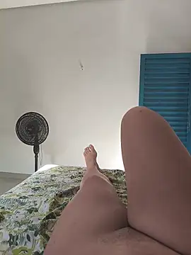 Bruninha Hot10 online show from April 2026 07:08:02 PM