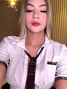 selenne schmitt online show from January 2026 01:33:02 AM