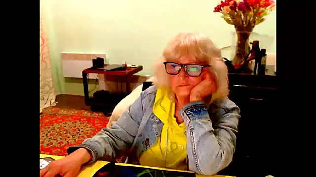 Snapshot of Natali7634 chatting on May 2026 04:01:02 PM Natali7634 online show from May 2026 04:01:02 PM