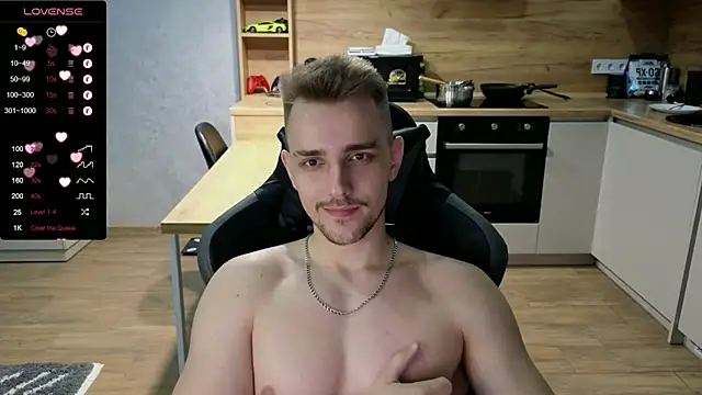 Larstar01 online show from January 2025 01:48:01 AM