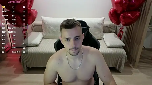 Larstar01 online show from September 2025 10:03:02 PM