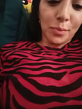 tiffani  love online show from May 2026 06:47:02 PM