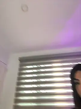 Snapshot of babybriexxx chatting on December 2024 06:25:01 PM babybriexxx online show from December 2024 06:25:01 PM