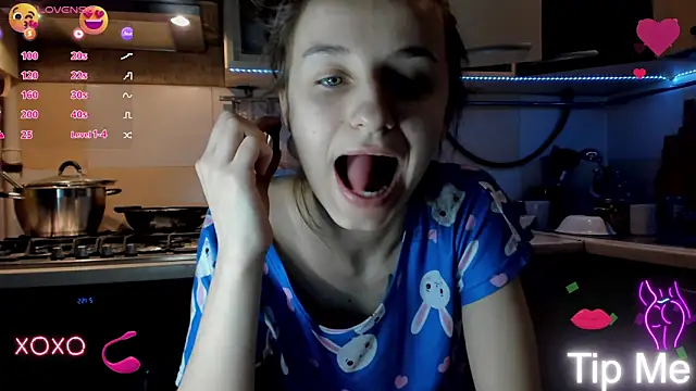 Snapshot of _Nika_Kik chatting on February 2025 07:56:02 PM Nika Kik online show from February 2025 07:56:02 PM