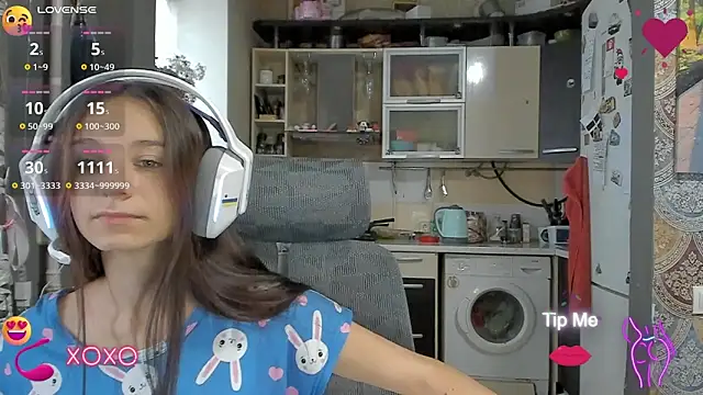 Snapshot of _Nika_Kik chatting on October 2025 08:35:01 AM Nika Kik online show from October 2025 08:35:01 AM