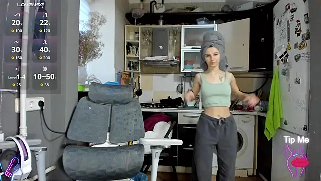 Snapshot of _Nika_Kik chatting on December 2025 12:56:01 PM Nika Kik online show from December 2025 12:56:01 PM