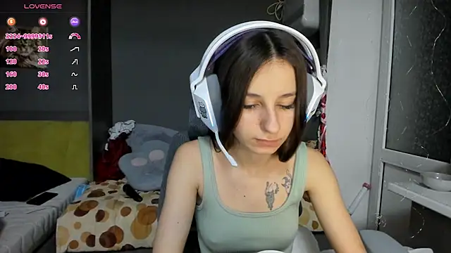 Snapshot of _Nika_Kik chatting on January 2026 03:22:01 AM Nika Kik online show from January 2026 03:22:01 AM