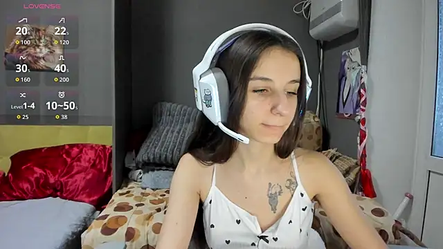 Snapshot of _Nika_Kik chatting on January 2026 05:57:01 AM Nika Kik online show from January 2026 05:57:01 AM