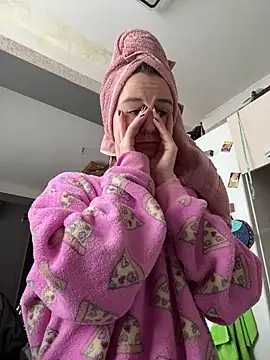 Snapshot of _Nika_Kik chatting on February 2026 11:36:02 AM Nika Kik online show from February 2026 11:36:02 AM