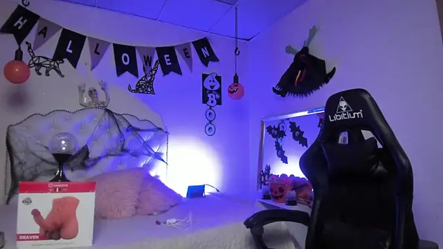 Snapshot of Blair_Elliss chatting on October 2025 06:09:01 PM Blair Elliss online show from October 2025 06:09:01 PM