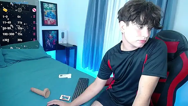 andyboy- online show from December 2024 11:24:02 PM