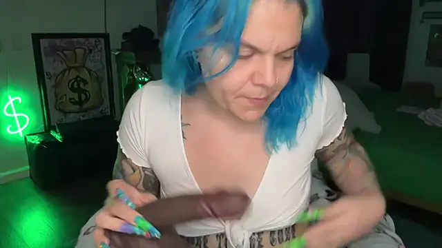 CherryBombBomb online show from February 2026 06:40:02 AM