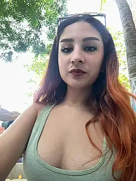 Snapshot of Mon_Cherry chatting on December 2025 01:38:02 PM Mon Cherry online show from December 2025 01:38:02 PM