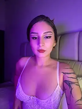 Snapshot of Mon_Cherry chatting on April 2026 01:19:02 AM Mon Cherry online show from April 2026 01:19:02 AM