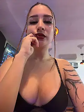 Snapshot of Mon_Cherry chatting on April 2026 01:23:02 AM Mon Cherry online show from April 2026 01:23:02 AM