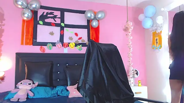 SamaraCortez online show from October 2025 07:21:01 PM