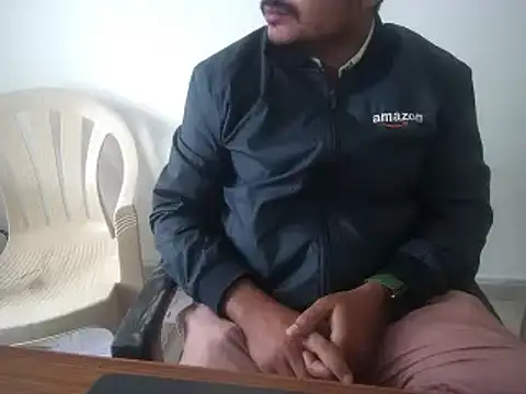 naughtymike0007 online show from November 2025 09:36:01 AM