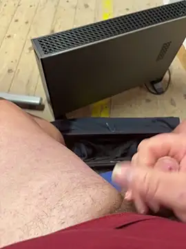 Snapshot of fatbelly112 chatting on February 2026 04:34:02 PM fatbelly112 online show from February 2026 04:34:02 PM