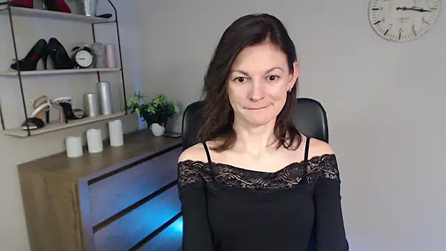 VivianWILD online show from February 2025 10:26:02 AM