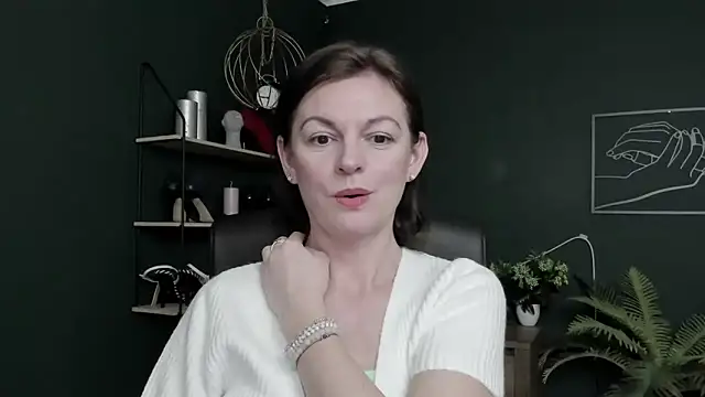VivianWILD online show from May 2026 06:44:01 AM