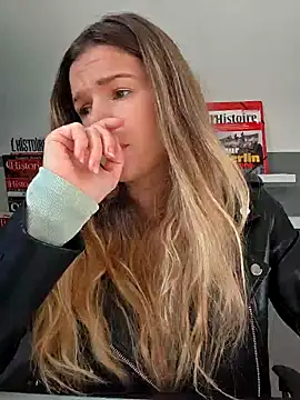 lucie mehott online show from October 2025 07:26:02 AM