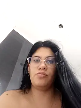 PAOLA ANGEL TERRENAL online show from January 2026 12:37:01 AM