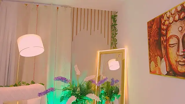 Snapshot of Miss_ash chatting on January 2025 11:28:01 PM Miss ash online show from January 2025 11:28:01 PM