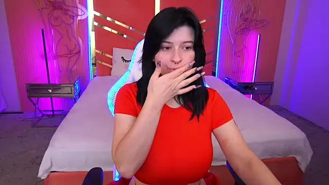 Miki Kivi online show from December 2024 04:42:01 AM