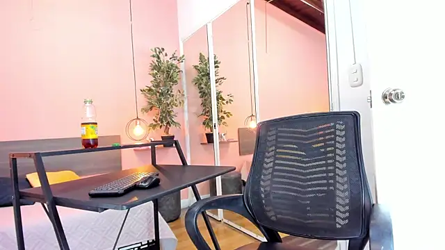 Alana Suares1 online show from November 2025 08:53:01 PM