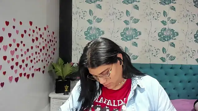 LindaBreeS online show from February 2025 07:52:02 PM