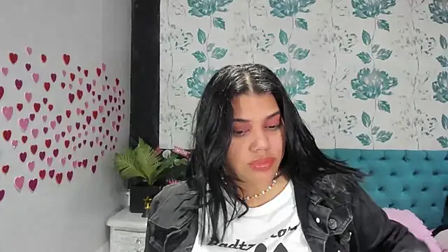 LindaBreeS online show from February 2025 05:31:02 PM