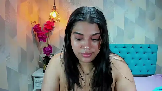 LindaBreeS online show from April 2026 04:11:02 PM