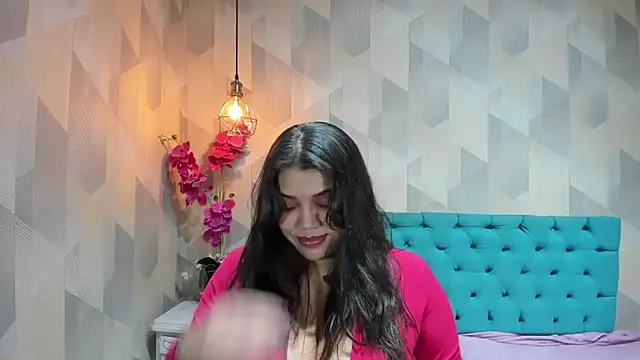 LindaBreeS online show from June 2026 02:12:02 PM