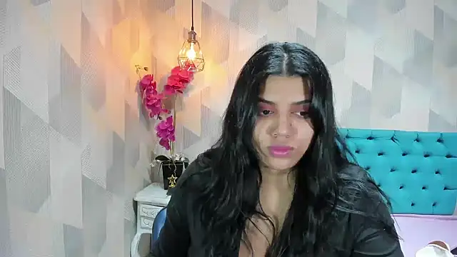 LindaBreeS online show from July 2026 01:52:02 PM