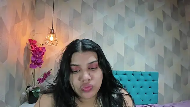LindaBreeS online show from July 2026 01:58:02 PM
