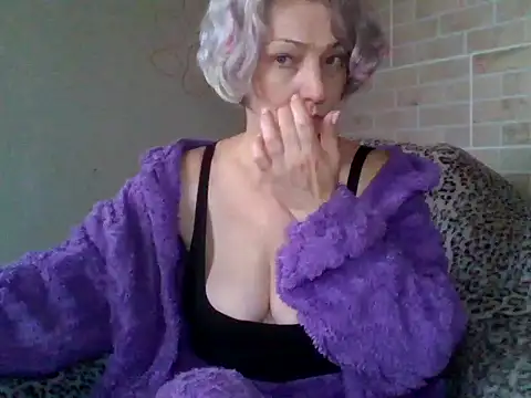 Lorie Carrie online show from February 2025 12:26:02 PM