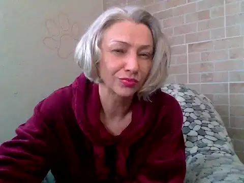 Lorie Carrie online show from January 2026 11:13:01 AM