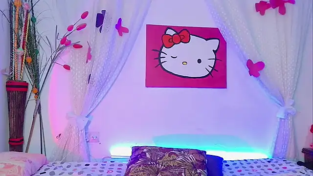 Snapshot of HanaWayne chatting on March 2026 03:40:01 PM HanaWayne online show from March 2026 03:40:01 PM