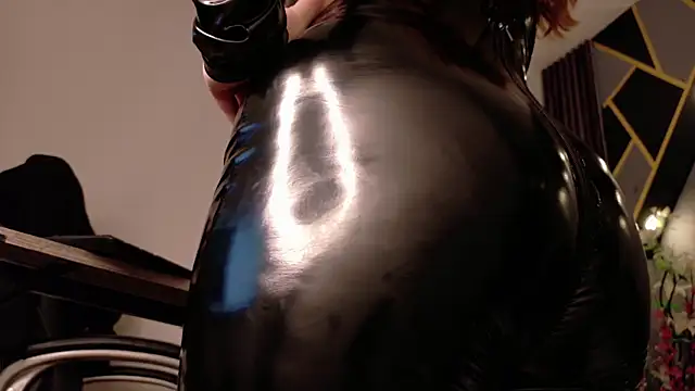 Snapshot of almma_shy chatting on March 2025 01:28:01 AM almma shy online show from March 2025 01:28:01 AM