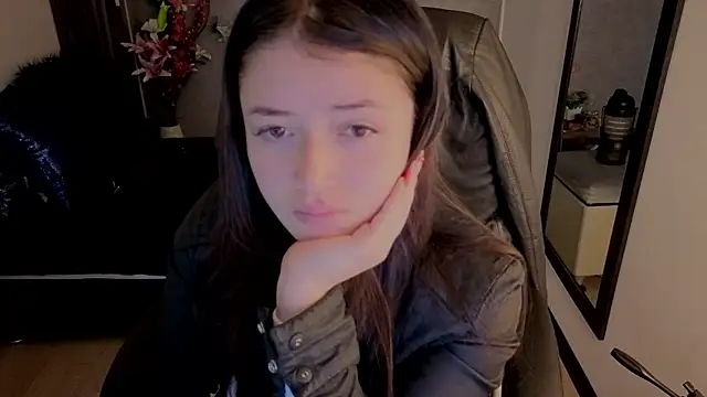 Snapshot of almma_shy chatting on October 2025 02:17:02 PM almma shy online show from October 2025 02:17:02 PM