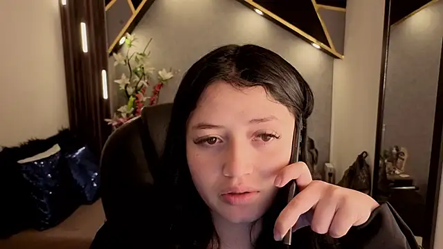 Snapshot of almma_shy chatting on December 2025 01:42:01 PM almma shy online show from December 2025 01:42:01 PM