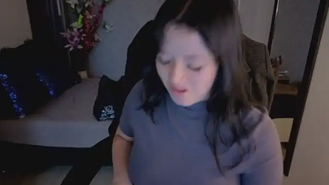 Snapshot of almma_shy chatting on December 2025 01:52:02 PM almma shy online show from December 2025 01:52:02 PM