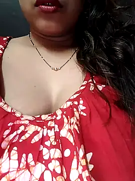 Snapshot of sexyindi_couple chatting on December 2024 01:21:02 PM sexyindi couple online show from December 2024 01:21:02 PM