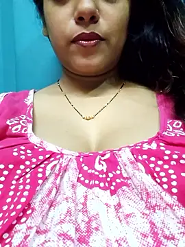 Snapshot of sexyindi_couple chatting on October 2025 01:20:01 PM sexyindi couple online show from October 2025 01:20:01 PM