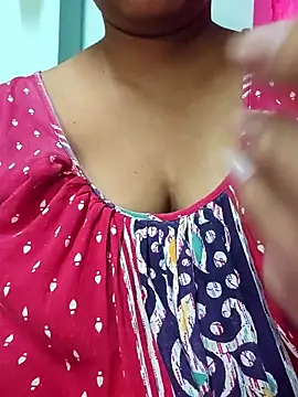 Snapshot of sexyindi_couple chatting on November 2025 06:33:01 AM sexyindi couple online show from November 2025 06:33:01 AM