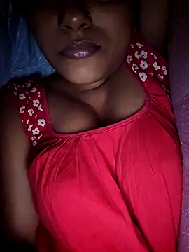 Snapshot of sexyindi_couple chatting on December 2025 12:27:01 AM sexyindi couple online show from December 2025 12:27:01 AM