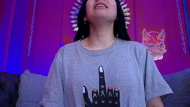 Julieta Russell online show from May 2026 11:29:02 AM