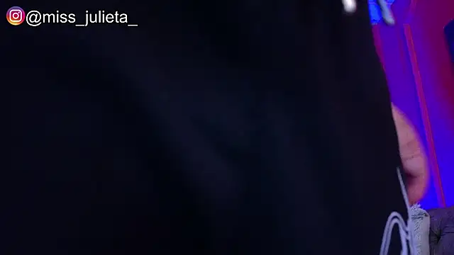 Julieta Russell online show from May 2026 11:28:01 AM